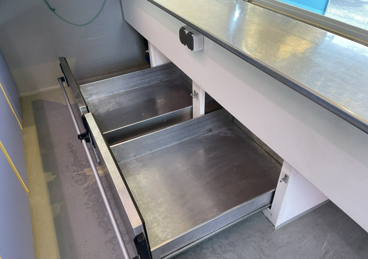 Fiat Ducato Autosklep Ryb Gastronomiczny food truck foodtruck sklep 112tkm BORCO - Магазин камион: снимка 4 Fiat Ducato Autosklep Ryb Gastronomiczny food truck foodtruck sklep 112tkm BORCO - Магазин камион: снимка 4