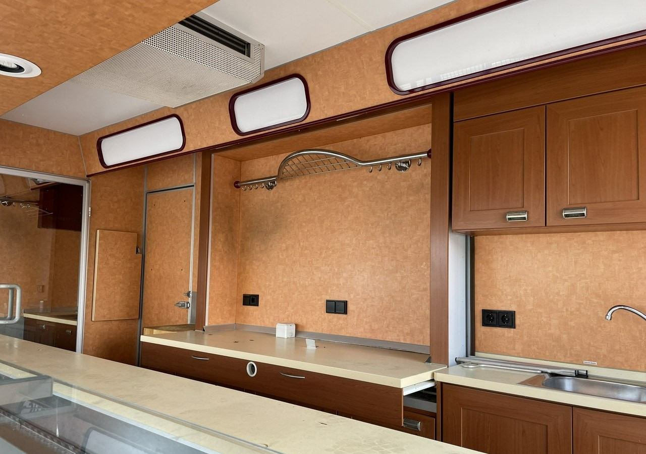 Fiat Ducato Autosklep wędlin Gastronomiczny Food Truck Foodtruck 55122km Borco20 - Магазин камион: снимка 4 Fiat Ducato Autosklep wędlin Gastronomiczny Food Truck Foodtruck 55122km Borco20 - Магазин камион: снимка 4