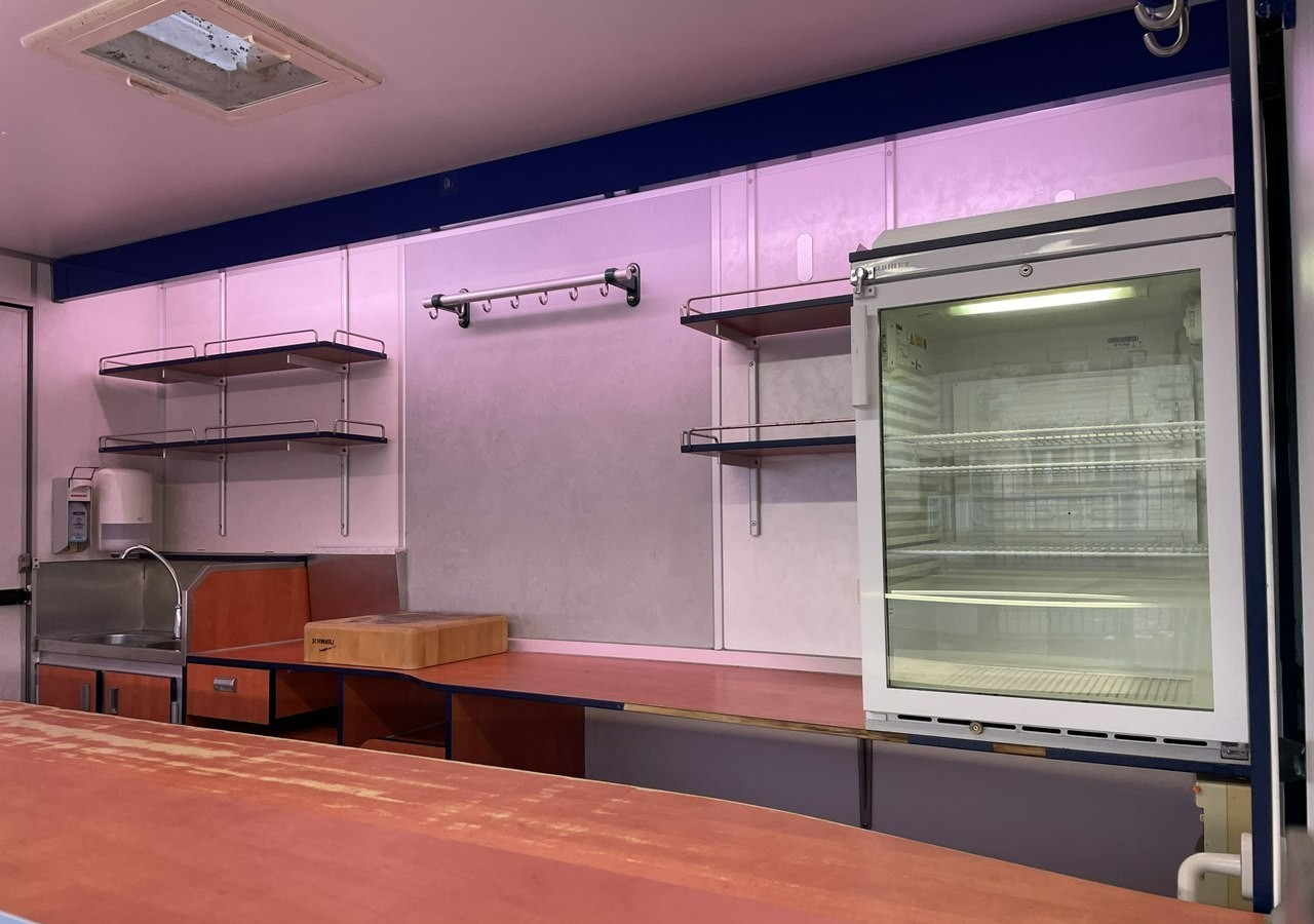 Fiat Ducato Autosklep wędlin Gastronomiczny Food Truck Foodtruck Sklep Borco 350 - Магазин камион: снимка 4 Fiat Ducato Autosklep wędlin Gastronomiczny Food Truck Foodtruck Sklep Borco 350 - Магазин камион: снимка 4