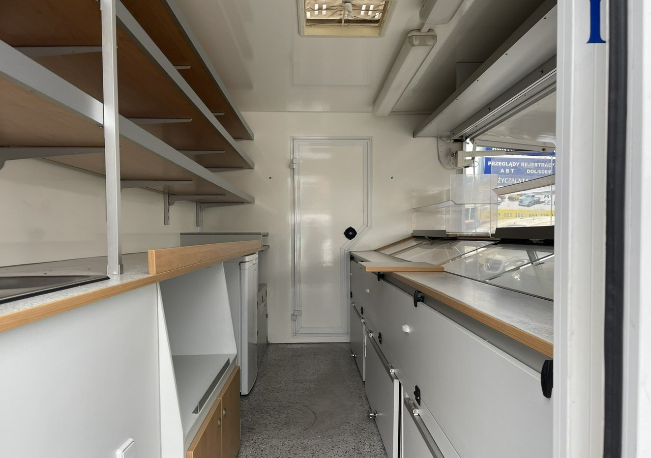 Fiat Ducato Autosklep wędlin Gastronomiczny Food Truck Foodtruck Sklep W-zasi 20 - Магазин камион: снимка 2 Fiat Ducato Autosklep wędlin Gastronomiczny Food Truck Foodtruck Sklep W-zasi 20 - Магазин камион: снимка 2