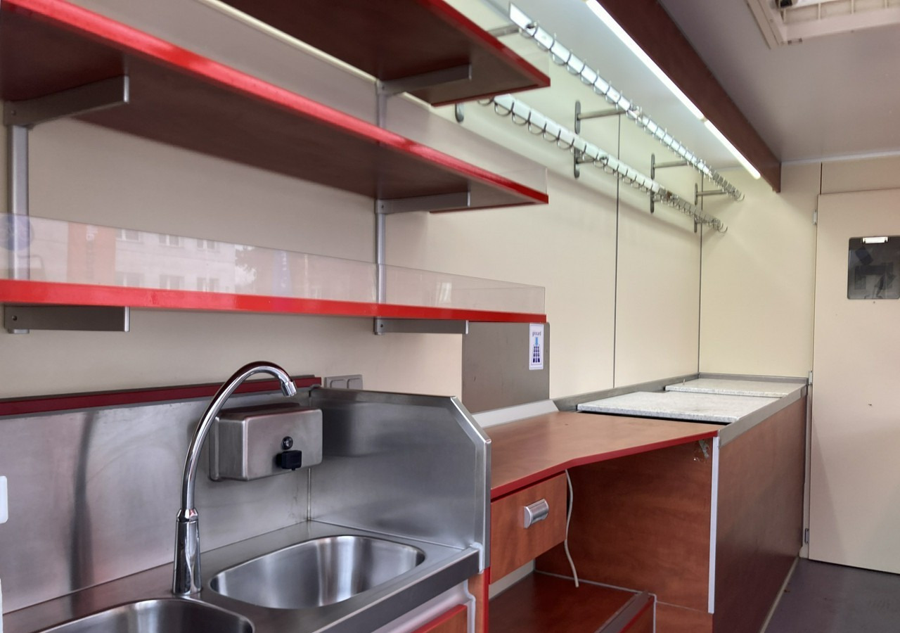 Fiat Ducato Autosklep wędliny Gastronomiczny Food Truck Foodtruck sklep Borco 20 - Магазин камион: снимка 3 Fiat Ducato Autosklep wędliny Gastronomiczny Food Truck Foodtruck sklep Borco 20 - Магазин камион: снимка 3