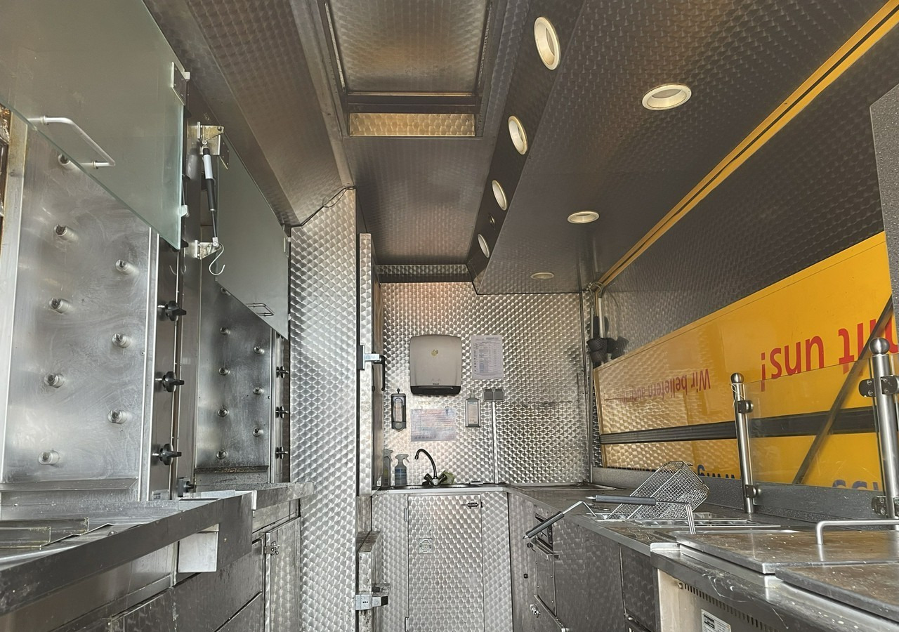 Fiat Ducato Ducato Autogrill Autosklep Foodtruck food truck Gastronomiczny 2018 - Магазин камион: снимка 2 Fiat Ducato Ducato Autogrill Autosklep Foodtruck food truck Gastronomiczny 2018 - Магазин камион: снимка 2