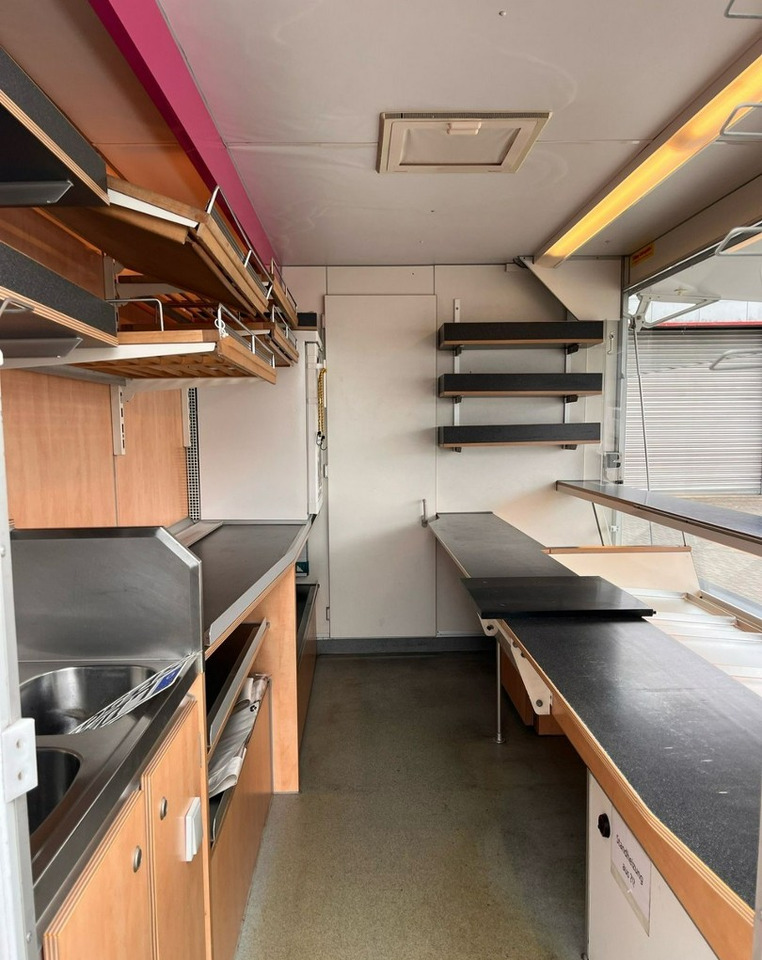 Fiat Ducato Ducato Autosklep Gastronomiczny Food Truck Foodtruck sklep Borco 200 - Магазин камион: снимка 4 Fiat Ducato Ducato Autosklep Gastronomiczny Food Truck Foodtruck sklep Borco 200 - Магазин камион: снимка 4