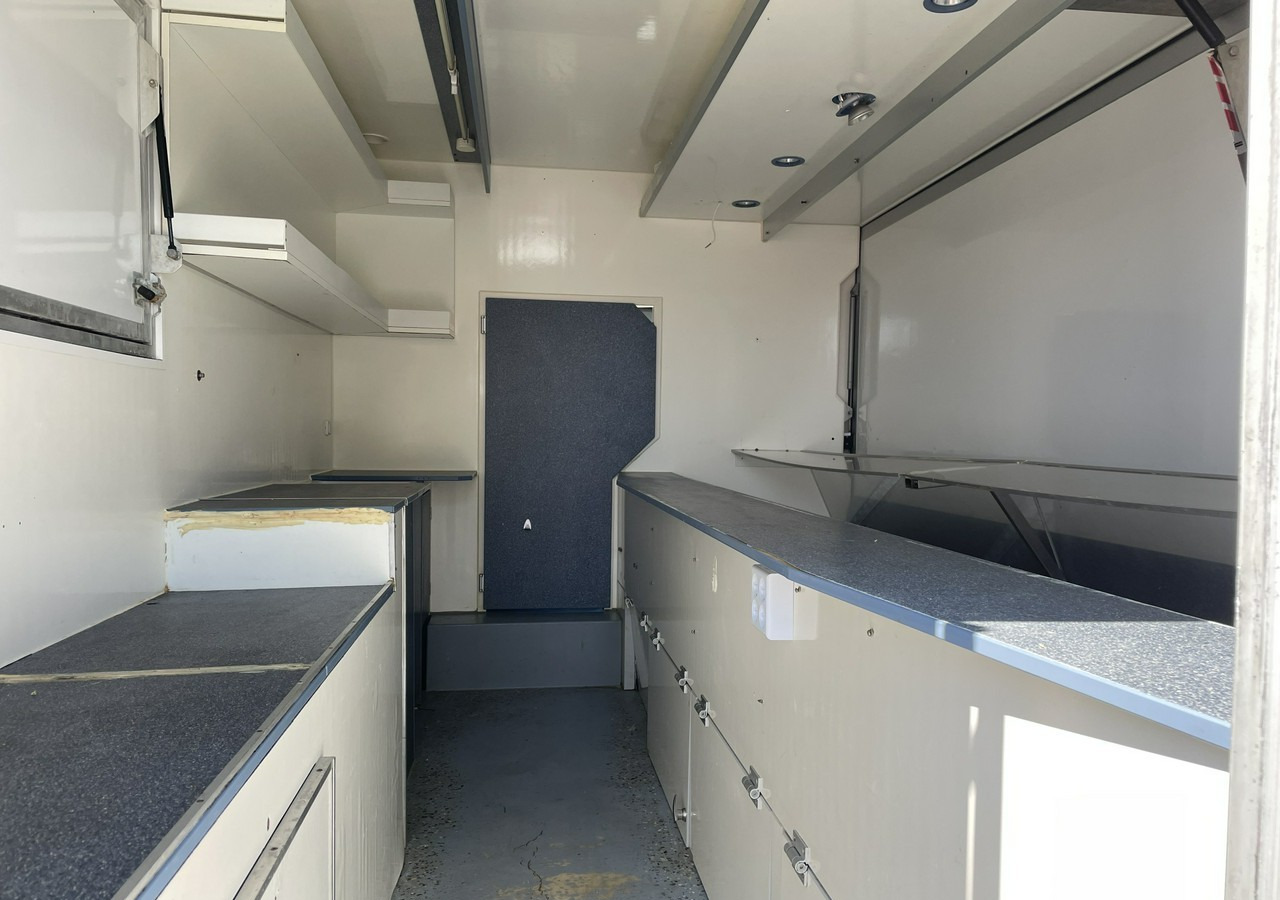 Fiat Ducato Ducato Autosklep wędlin Gastronomiczny Food Truck Foodtruck Sklep 20 - Магазин камион: снимка 2 Fiat Ducato Ducato Autosklep wędlin Gastronomiczny Food Truck Foodtruck Sklep 20 - Магазин камион: снимка 2