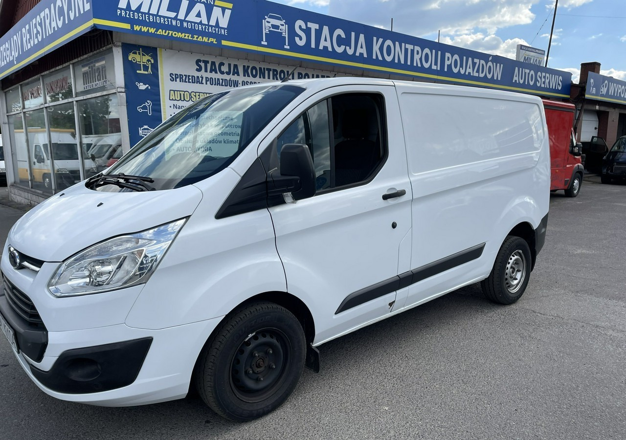 Ford Transit Transit Custom Transit Custom 2.0 Klima 153tkm Model 2018 - Товарен бус: снимка 3 Ford Transit Transit Custom Transit Custom 2.0 Klima 153tkm Model 2018 - Товарен бус: снимка 3