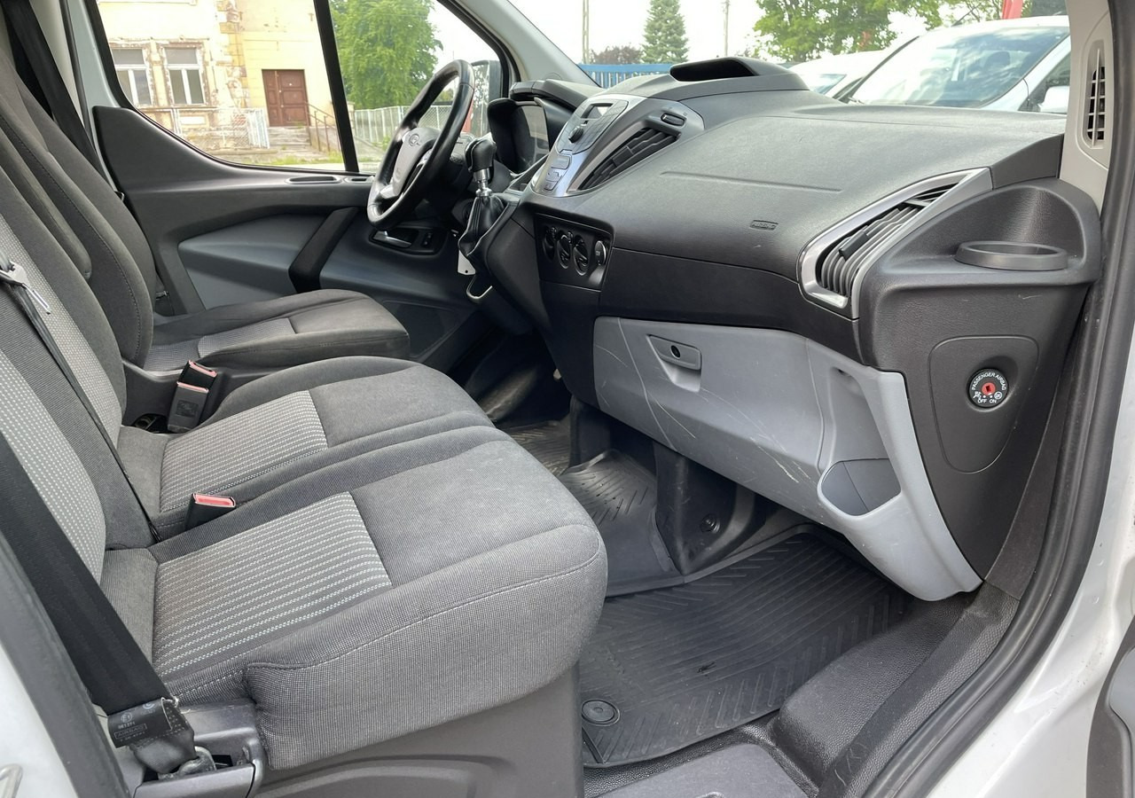 Товарен бус Ford Transit Transit Custom Transit Custom 2.0 Klima 153tkm Model 2018: снимка 6 Товарен бус Ford Transit Transit Custom Transit Custom 2.0 Klima 153tkm Model 2018: снимка 6