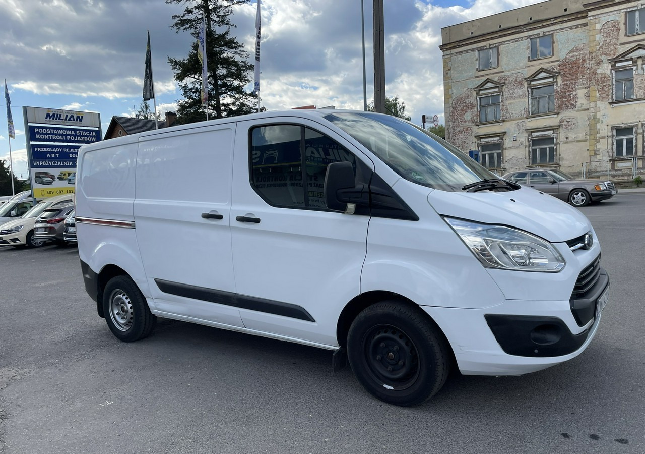 Ford Transit Transit Custom Transit Custom 2.0 Klima 153tkm Model 2018 - Товарен бус: снимка 1 Ford Transit Transit Custom Transit Custom 2.0 Klima 153tkm Model 2018 - Товарен бус: снимка 1
