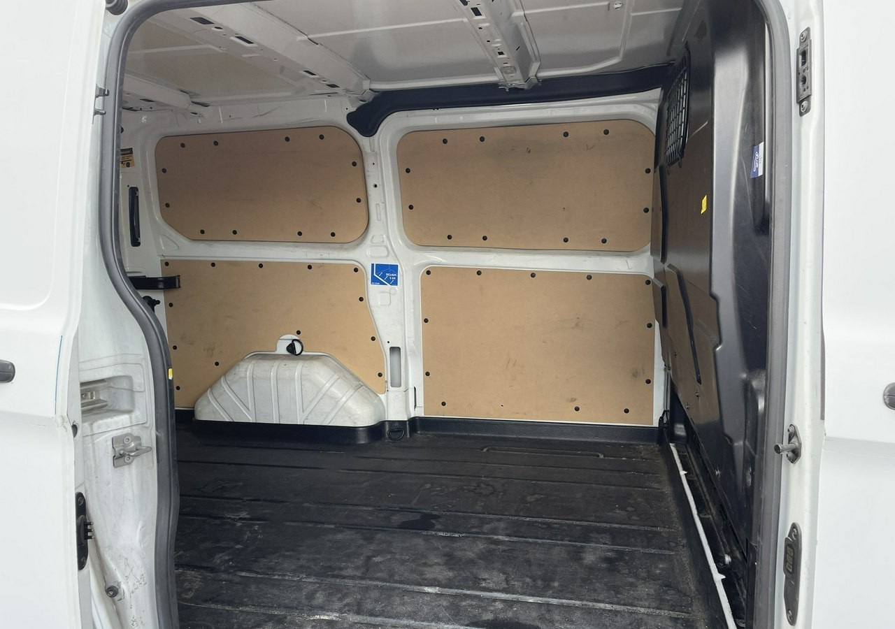 Товарен бус Ford Transit Transit Custom Transit Custom 2.0 Klima 153tkm Model 2018: снимка 17 Товарен бус Ford Transit Transit Custom Transit Custom 2.0 Klima 153tkm Model 2018: снимка 17