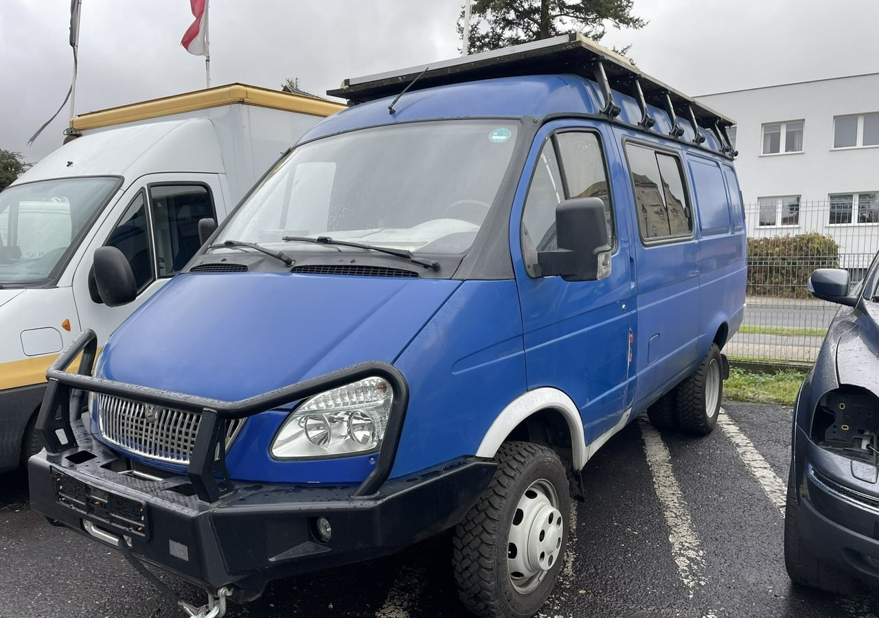 Gaz Gazela Gaz Gazelle Kamper furgon 4X4 benzyna + GAZ LPG Solar 94329km 2010 - Товарен бус: снимка 2 Gaz Gazela Gaz Gazelle Kamper furgon 4X4 benzyna + GAZ LPG Solar 94329km 2010 - Товарен бус: снимка 2