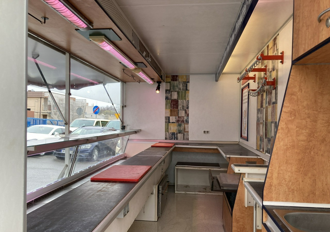 Inna Autosklep Gastronomiczna food truck foodtruck sklep bar *Wynajm* Autosklep Gastronomiczna food truck foodtruck sklep bar - Търговска каравана: снимка 3 Inna Autosklep Gastronomiczna food truck foodtruck sklep bar *Wynajm* Autosklep Gastronomiczna food truck foodtruck sklep bar - Търговска каравана: снимка 3