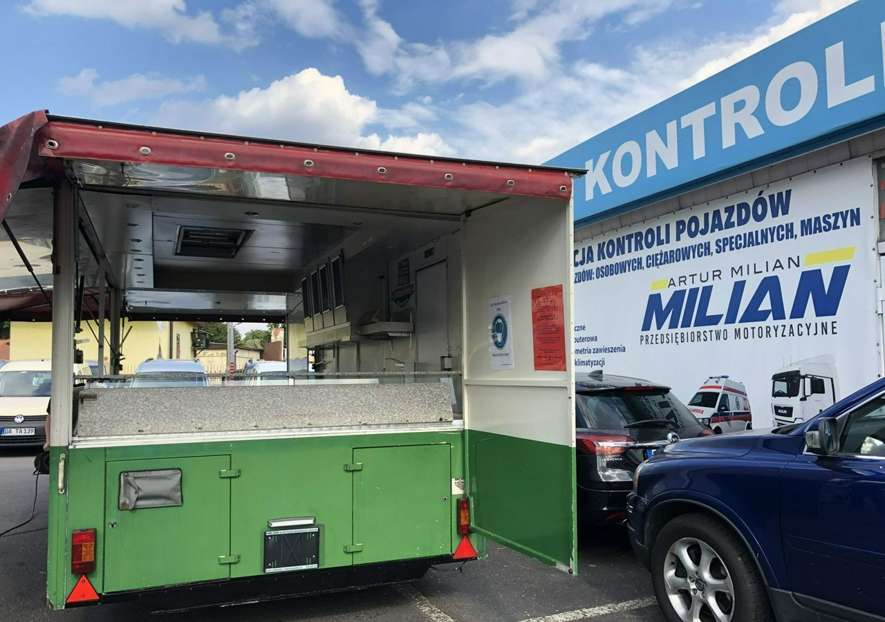 Inna Inny Autosklep Gastronomicznay Foodtruck sklep Food truck Gril imbis Borc - Търговска каравана: снимка 4 Inna Inny Autosklep Gastronomicznay Foodtruck sklep Food truck Gril imbis Borc - Търговска каравана: снимка 4
