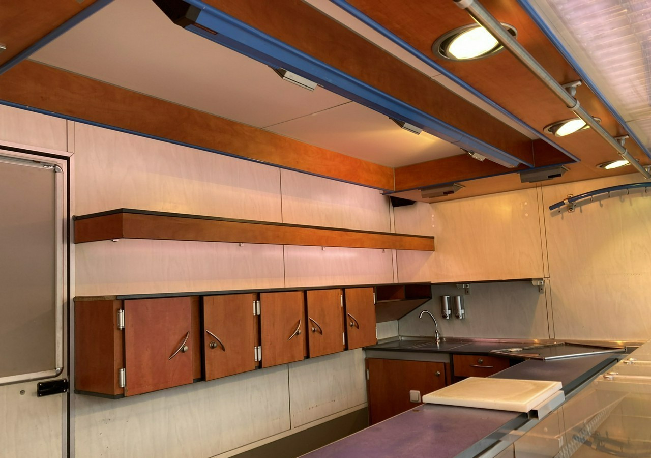 Inna Inny Autosklep wędlin Gastronomiczna food truck foodtruck sklep bar - Търговска каравана: снимка 3 Inna Inny Autosklep wędlin Gastronomiczna food truck foodtruck sklep bar - Търговска каравана: снимка 3