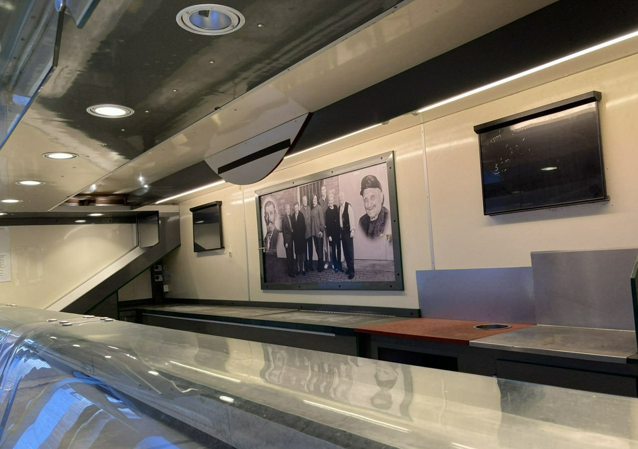 Inna Inny Autosklep wędlin Gastronomiczny Food Truck Foodtruck sklep Borco - Търговска каравана: снимка 4 Inna Inny Autosklep wędlin Gastronomiczny Food Truck Foodtruck sklep Borco - Търговска каравана: снимка 4