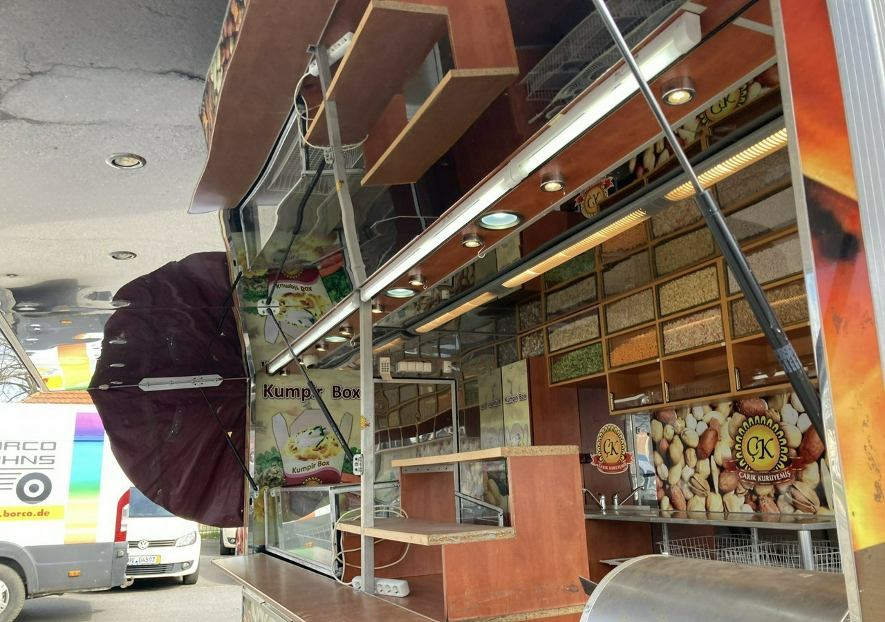 Inna Inny Przyczepa Autosklep Gastronomiczny Foodtruck Food Truck Sklep 2012 - Търговска каравана: снимка 3 Inna Inny Przyczepa Autosklep Gastronomiczny Foodtruck Food Truck Sklep 2012 - Търговска каравана: снимка 3