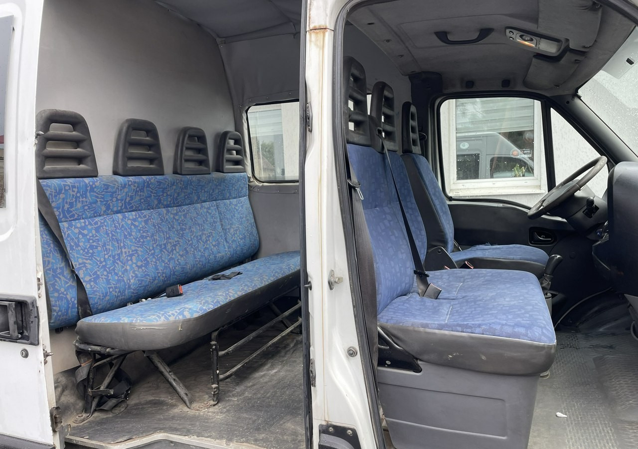 Iveco Iveco Daily 35S14 Maxi Brygadówka dokka doka 7-osobowy - Бус с двойна кабина: снимка 3 Iveco Iveco Daily 35S14 Maxi Brygadówka dokka doka 7-osobowy - Бус с двойна кабина: снимка 3