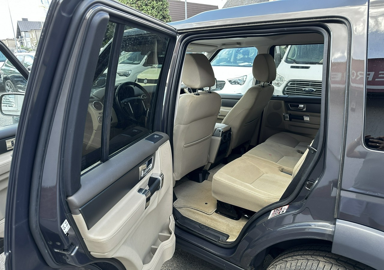 Джип Land Rover Discovery IV Discovery IV 3.0SD V6 HSE Bogate Wyposażenie 2013: снимка 15