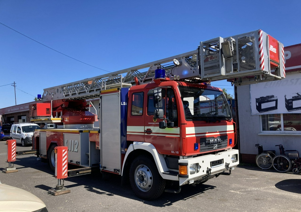 MAN Inny MAN Man 15,280 Straż pożarna drabina Strażacka zwyżka podnośnik 32m Metz - Пожарна кола: снимка 1 MAN Inny MAN Man 15,280 Straż pożarna drabina Strażacka zwyżka podnośnik 32m Metz - Пожарна кола: снимка 1