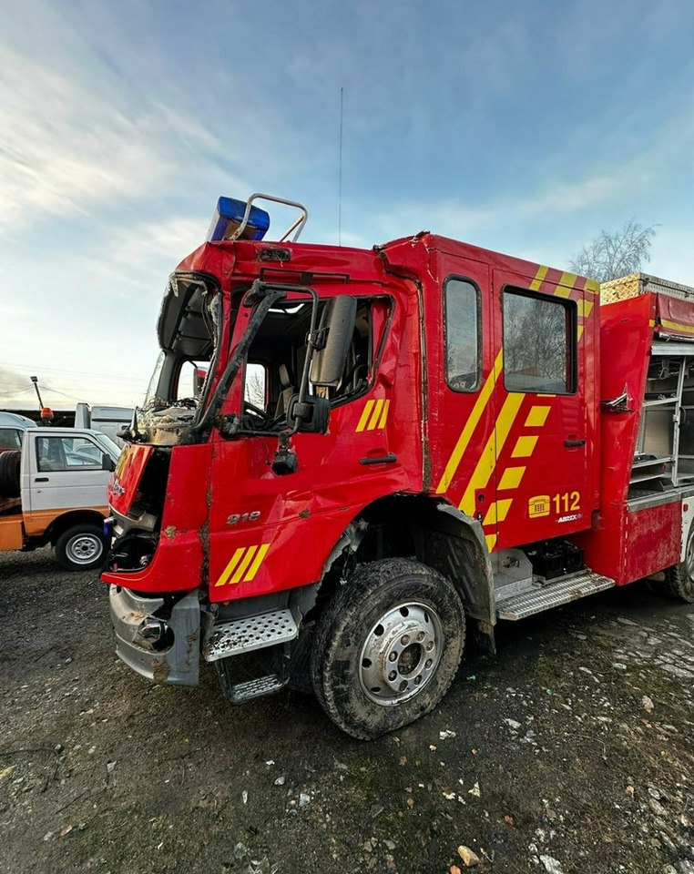 Mercedes-Benz Atego 918 Straż Pożarna 4X4 Wóz strażacki 2006 Atego 918 Straż Pożarna 4X4 Wóz strażacki 2006 - Пожарна кола: снимка 4 Mercedes-Benz Atego 918 Straż Pożarna 4X4 Wóz strażacki 2006 Atego 918 Straż Pożarna 4X4 Wóz strażacki 2006 - Пожарна кола: снимка 4