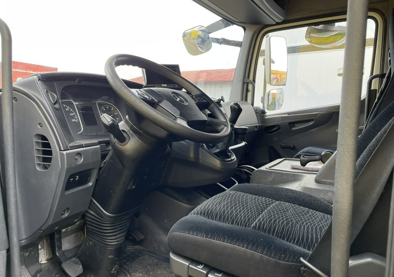 Mercedes-Benz Atego Atego 818 Pomoc Drogowa Euro 6 Autolaweta 2015 - Камион пътна помощ: снимка 3 Mercedes-Benz Atego Atego 818 Pomoc Drogowa Euro 6 Autolaweta 2015 - Камион пътна помощ: снимка 3