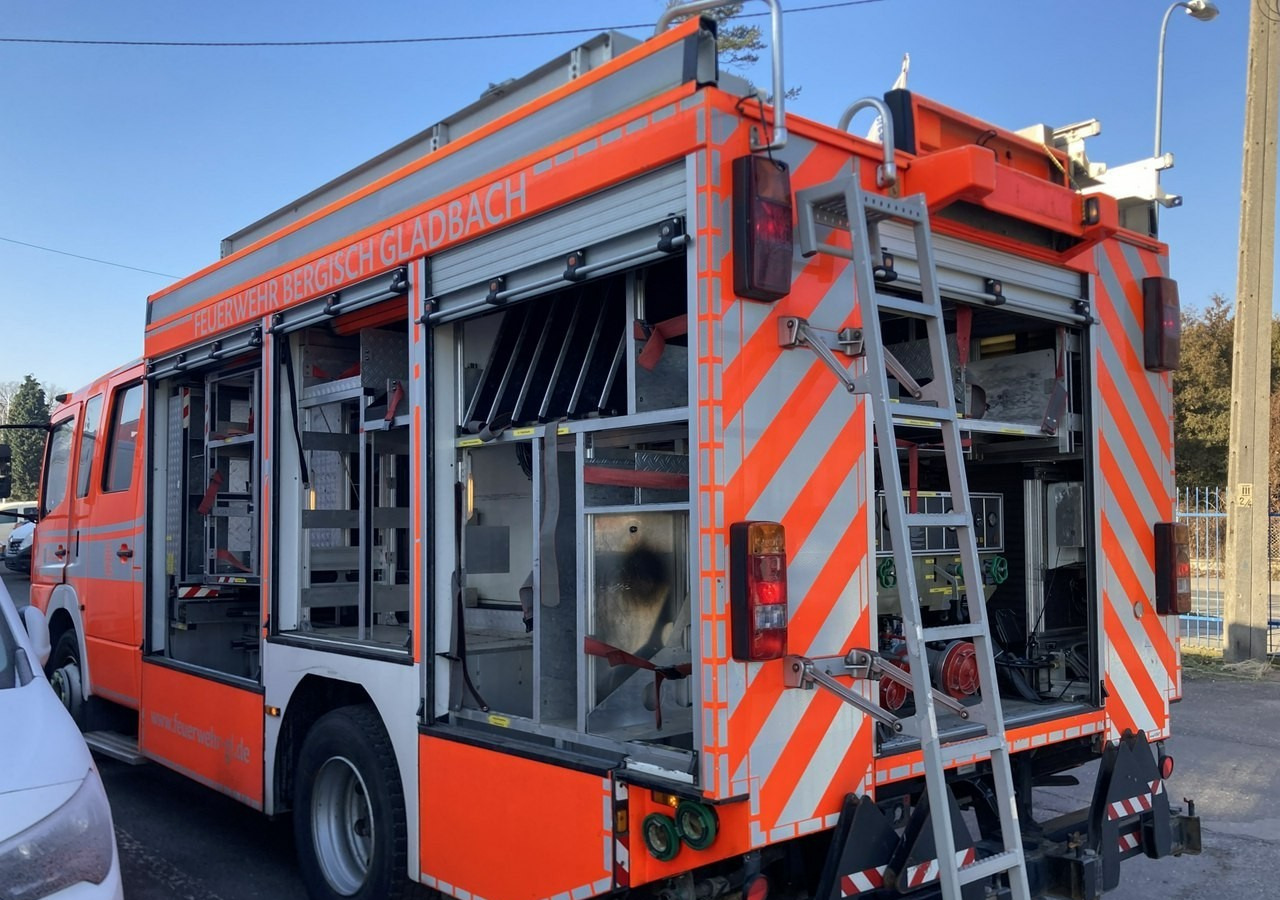 Mercedes-Benz Atego Atego15-280 Straż Pożarna Gaśnicza Ziegler 2020L wody 210L piany 20 - Пожарна кола: снимка 1 Mercedes-Benz Atego Atego15-280 Straż Pożarna Gaśnicza Ziegler 2020L wody 210L piany 20 - Пожарна кола: снимка 1