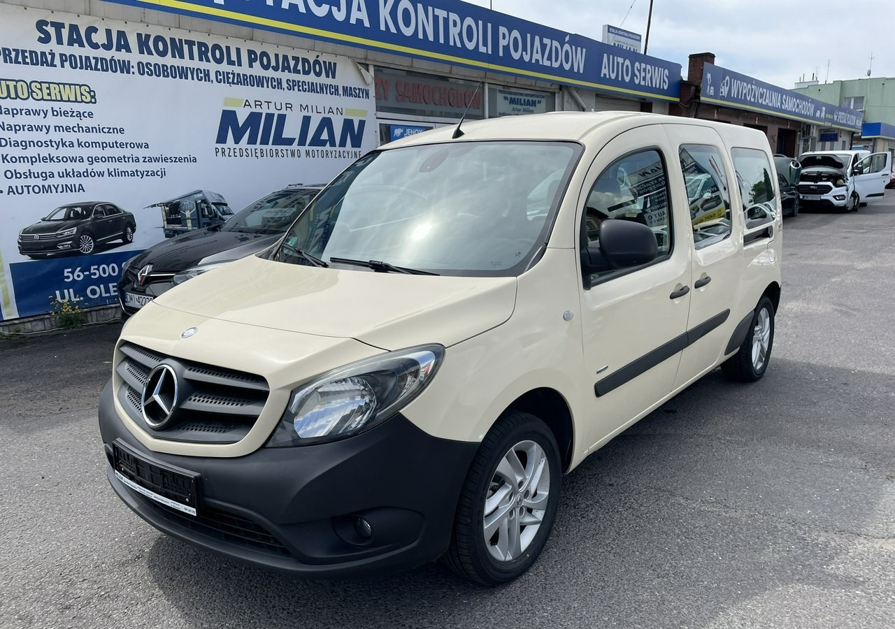 Mercedes-Benz Citan Citan Tourer Mercedes Citan 7-osob przewozu Niepełnosprawnych inwalida - Лек автомобил: снимка 4 Mercedes-Benz Citan Citan Tourer Mercedes Citan 7-osob przewozu Niepełnosprawnych inwalida - Лек автомобил: снимка 4