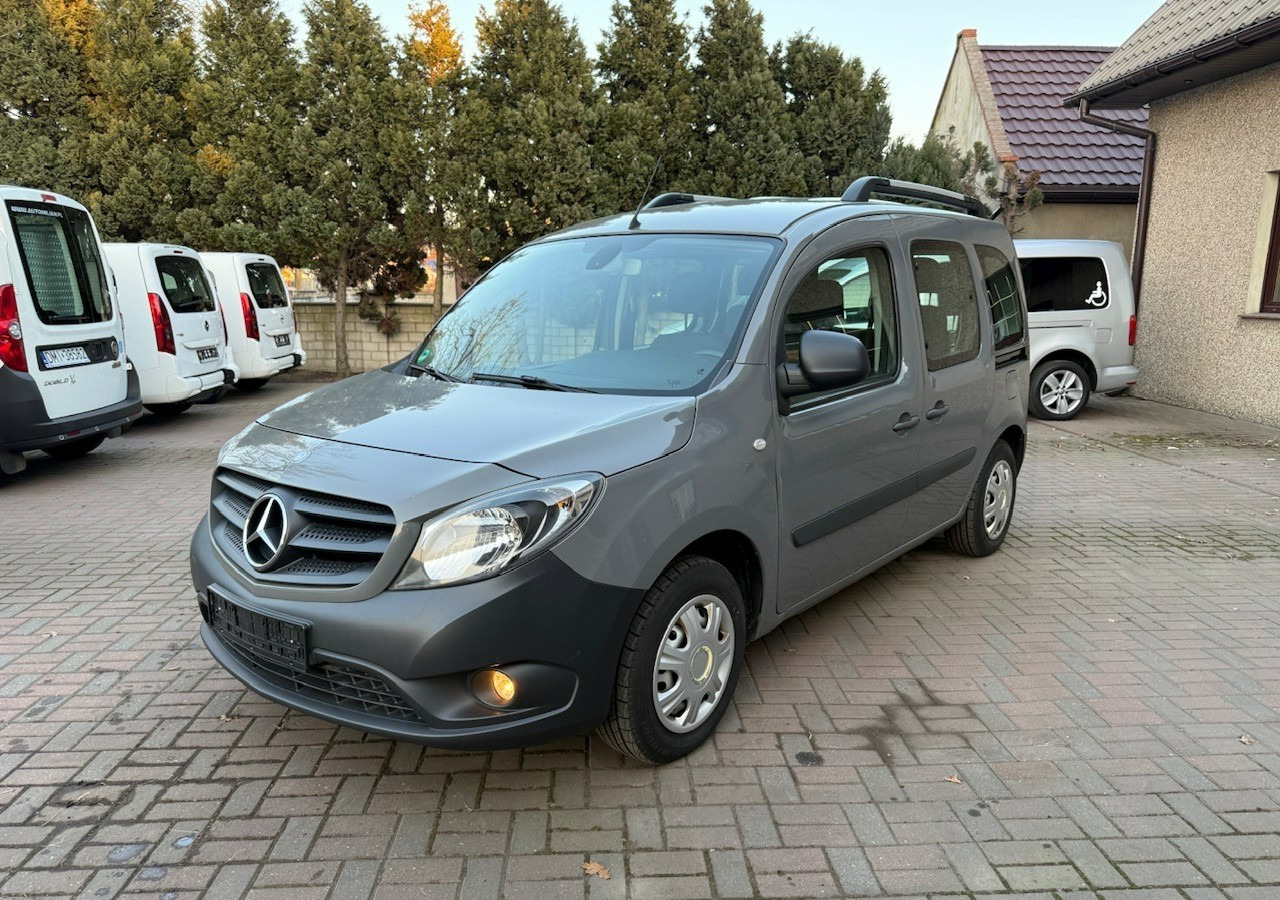 Mercedes-Benz Citan Mercedes Citan dla Niepełnosprawnych Inwalida Rampa 2018 - Лек автомобил: снимка 5 Mercedes-Benz Citan Mercedes Citan dla Niepełnosprawnych Inwalida Rampa 2018 - Лек автомобил: снимка 5