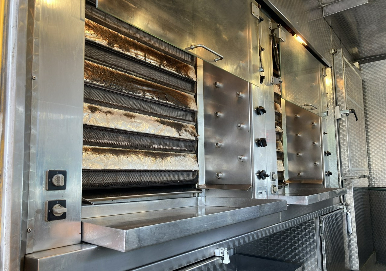 Mercedes-Benz Sprinter Autosklep Grill kurczak Gastronomiczny Food Truck Foodtruck sklep 20 - Магазин камион: снимка 5 Mercedes-Benz Sprinter Autosklep Grill kurczak Gastronomiczny Food Truck Foodtruck sklep 20 - Магазин камион: снимка 5