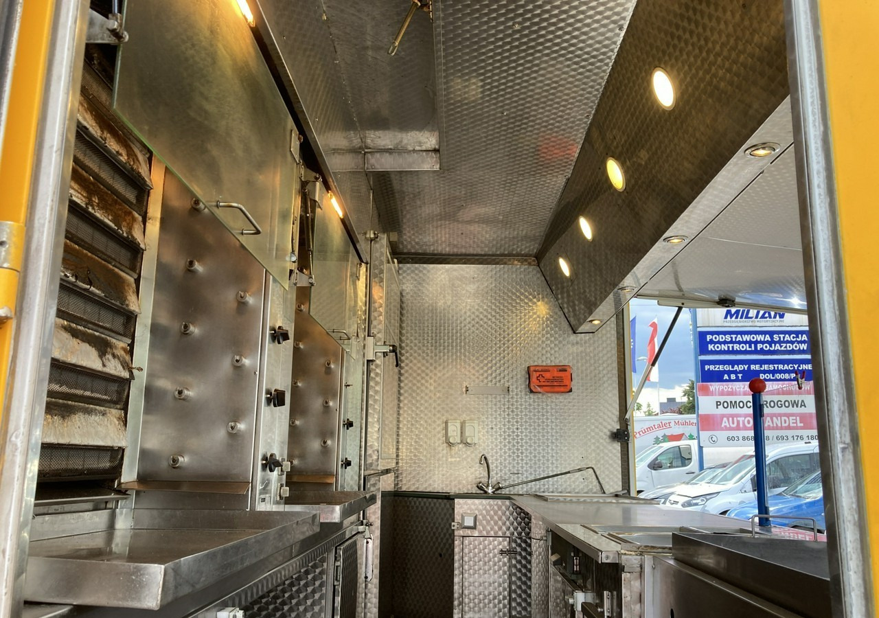 Mercedes-Benz Sprinter Autosklep Grill kurczak Gastronomiczny Food Truck Foodtruck sklep 20 - Магазин камион: снимка 3 Mercedes-Benz Sprinter Autosklep Grill kurczak Gastronomiczny Food Truck Foodtruck sklep 20 - Магазин камион: снимка 3
