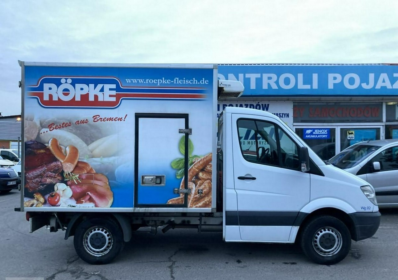 Mercedes-Benz Sprinter Chłodnia THERMO KING Gastronomiczny Food Truck Foodtruck 2011 - Хладилен бус: снимка 5 Mercedes-Benz Sprinter Chłodnia THERMO KING Gastronomiczny Food Truck Foodtruck 2011 - Хладилен бус: снимка 5