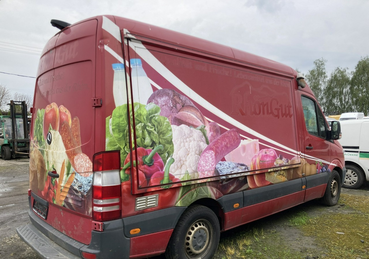 Mercedes-Benz Sprinter Sprinter Autosklep sklep bar Gastronomiczny Food Truck Foodtruck 201 - Магазин камион: снимка 4 Mercedes-Benz Sprinter Sprinter Autosklep sklep bar Gastronomiczny Food Truck Foodtruck 201 - Магазин камион: снимка 4