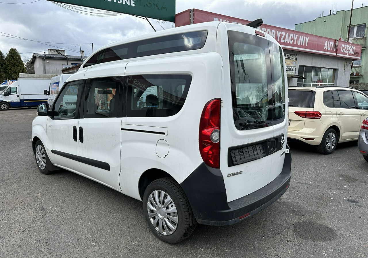 Opel Combo III 2.0CDTI Maxi Panorama Klima Kamera Webasto 2016 - Лек автомобил: снимка 4 Opel Combo III 2.0CDTI Maxi Panorama Klima Kamera Webasto 2016 - Лек автомобил: снимка 4