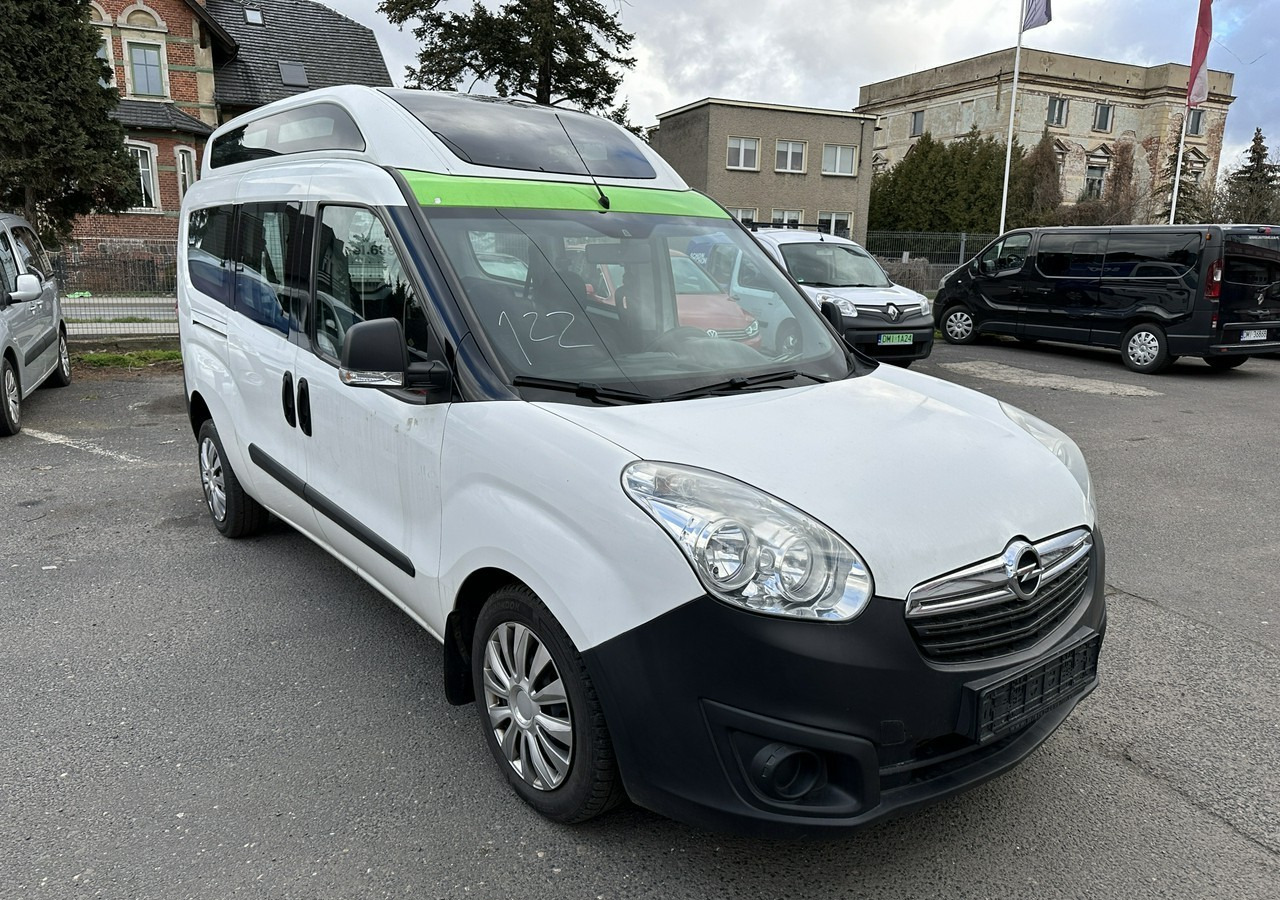 Opel Combo III 2.0CDTI Maxi Panorama Klima Kamera Webasto 2016 - Лек автомобил: снимка 2 Opel Combo III 2.0CDTI Maxi Panorama Klima Kamera Webasto 2016 - Лек автомобил: снимка 2
