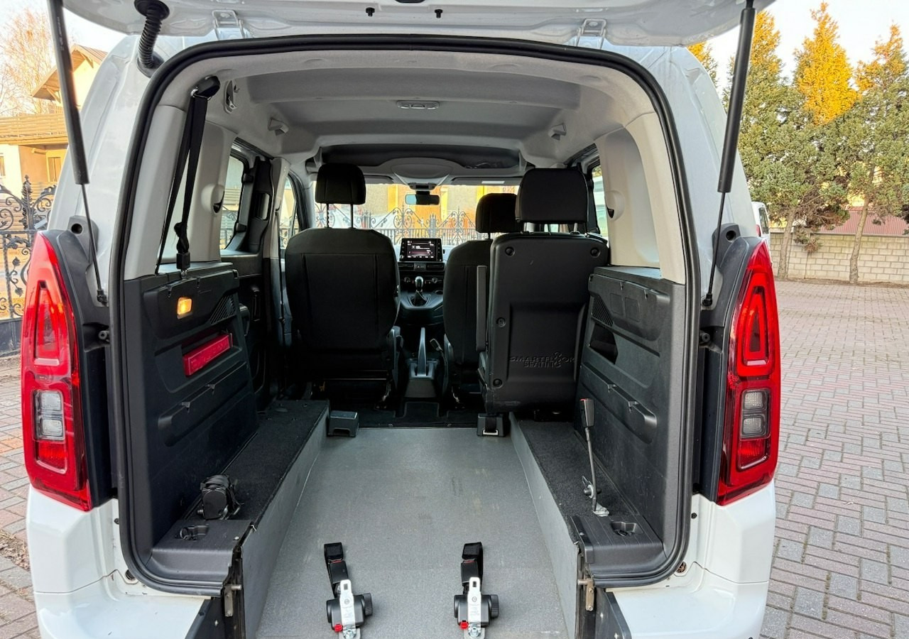 Opel Combo IV Combo Life Combo do przewozu Niepełnosprawnych inwalida rampa Model 2021 - Лек автомобил: снимка 4 Opel Combo IV Combo Life Combo do przewozu Niepełnosprawnych inwalida rampa Model 2021 - Лек автомобил: снимка 4