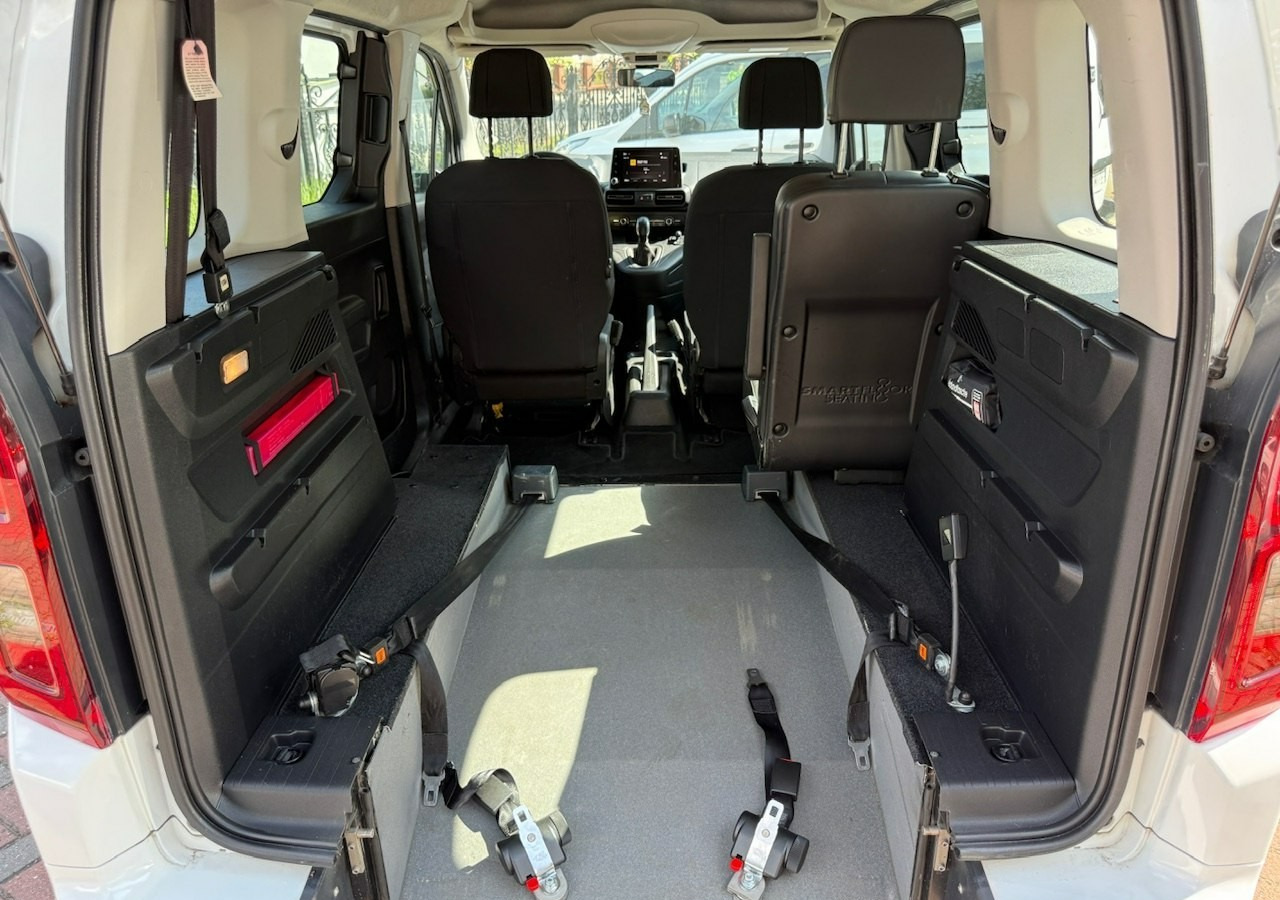 Opel Combo IV Combo Life Combo do przewozu Niepełnosprawnych inwalida rampa Model 2021 - Лек автомобил: снимка 4 Opel Combo IV Combo Life Combo do przewozu Niepełnosprawnych inwalida rampa Model 2021 - Лек автомобил: снимка 4