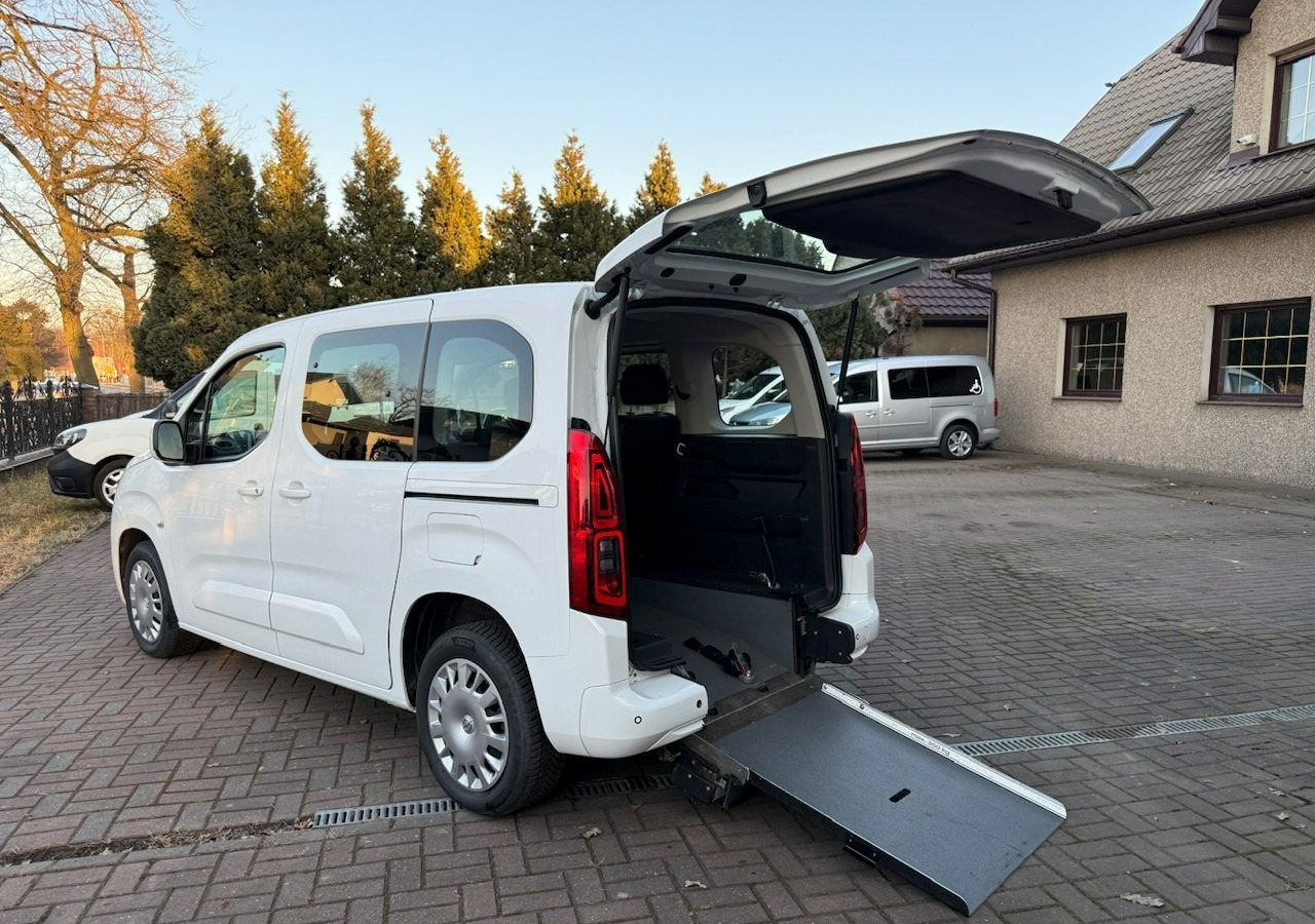 Opel Combo IV Combo Life Combo do przewozu Niepełnosprawnych inwalida rampa Model 2021 - Лек автомобил: снимка 1 Opel Combo IV Combo Life Combo do przewozu Niepełnosprawnych inwalida rampa Model 2021 - Лек автомобил: снимка 1
