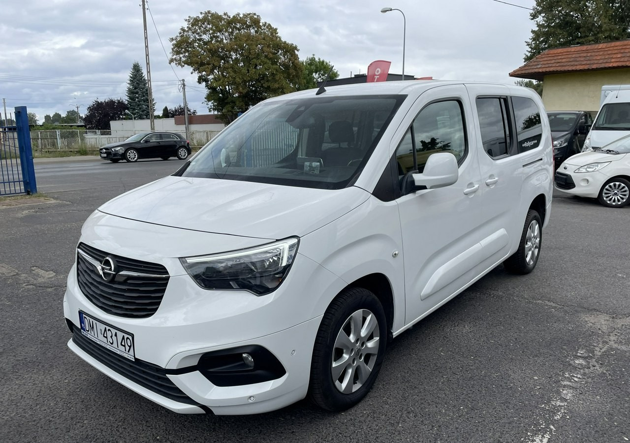 Opel Combo IV Combo Life Opel ComboLife Niepełnosprawnych inwalida rampa Bogate wy - Комби: снимка 3 Opel Combo IV Combo Life Opel ComboLife Niepełnosprawnych inwalida rampa Bogate wy - Комби: снимка 3