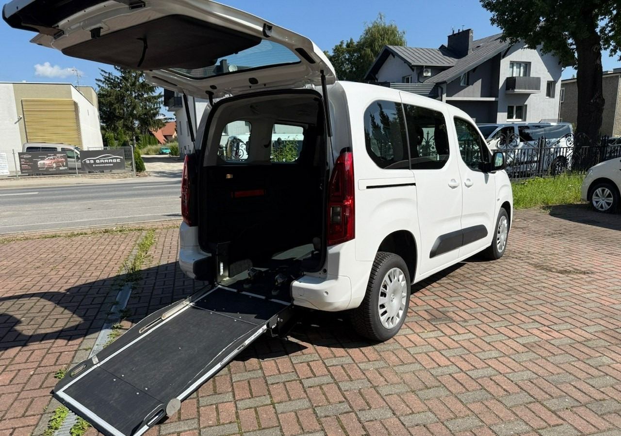 Opel Combo IV Opel Combo Life Niepełnosprawnych inwalida Rampa 32105 km Model 2022 - Лек автомобил: снимка 1 Opel Combo IV Opel Combo Life Niepełnosprawnych inwalida Rampa 32105 km Model 2022 - Лек автомобил: снимка 1