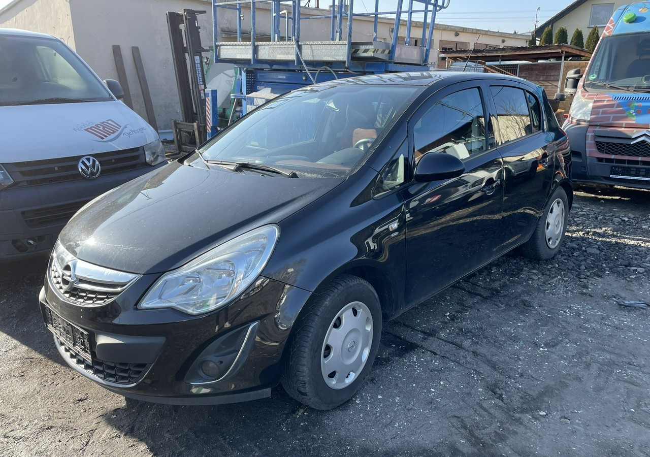 Opel Corsa D Corsa 1.4-87 KM Klima 2011 - Лек автомобил: снимка 2 Opel Corsa D Corsa 1.4-87 KM Klima 2011 - Лек автомобил: снимка 2