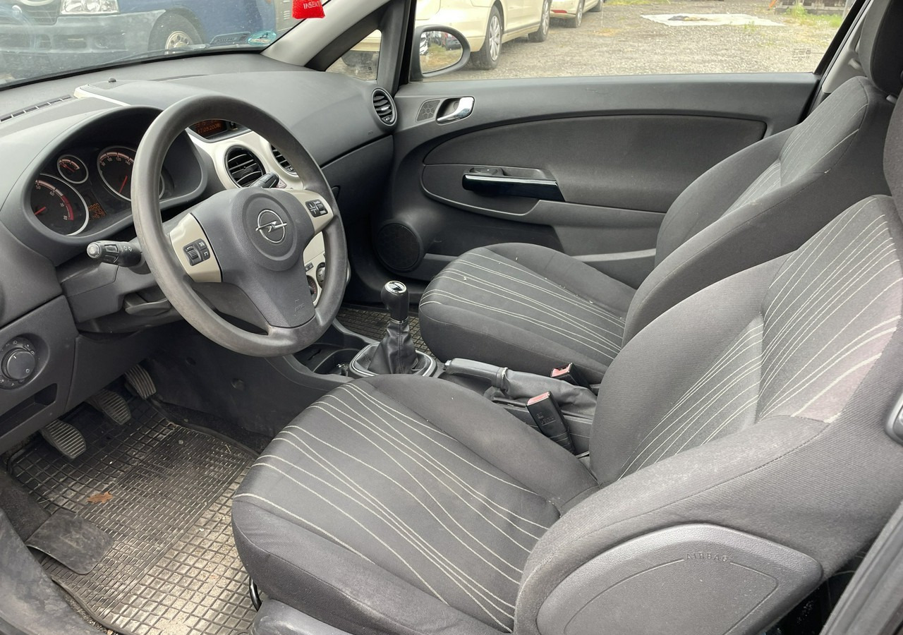 Opel Corsa D Opel Corsa 1,2-16V 80KM Klima 2008 - Хечбек: снимка 3 Opel Corsa D Opel Corsa 1,2-16V 80KM Klima 2008 - Хечбек: снимка 3