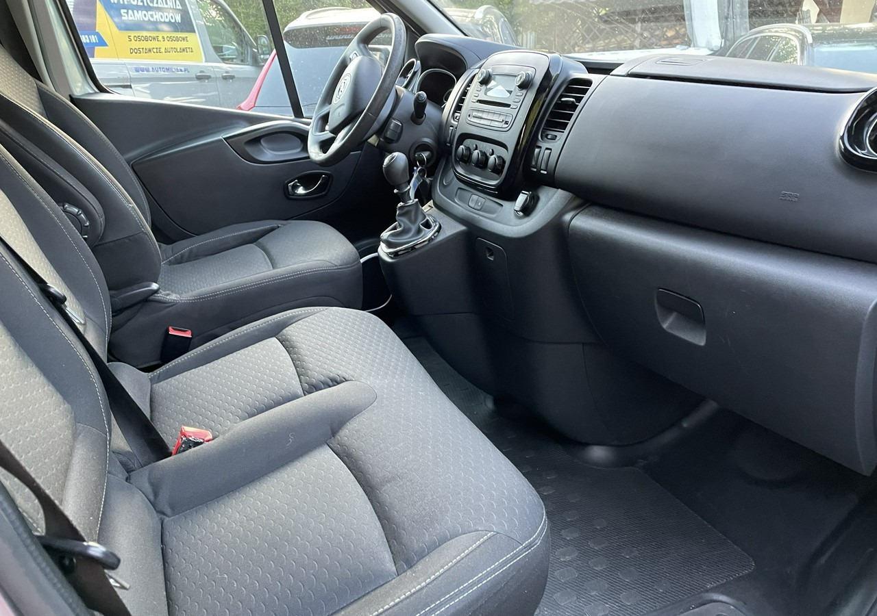 Opel Vivaro III Opel Vivaro 1.6-125KM Long 2x Klima Model 2019 - Лек автомобил: снимка 4 Opel Vivaro III Opel Vivaro 1.6-125KM Long 2x Klima Model 2019 - Лек автомобил: снимка 4
