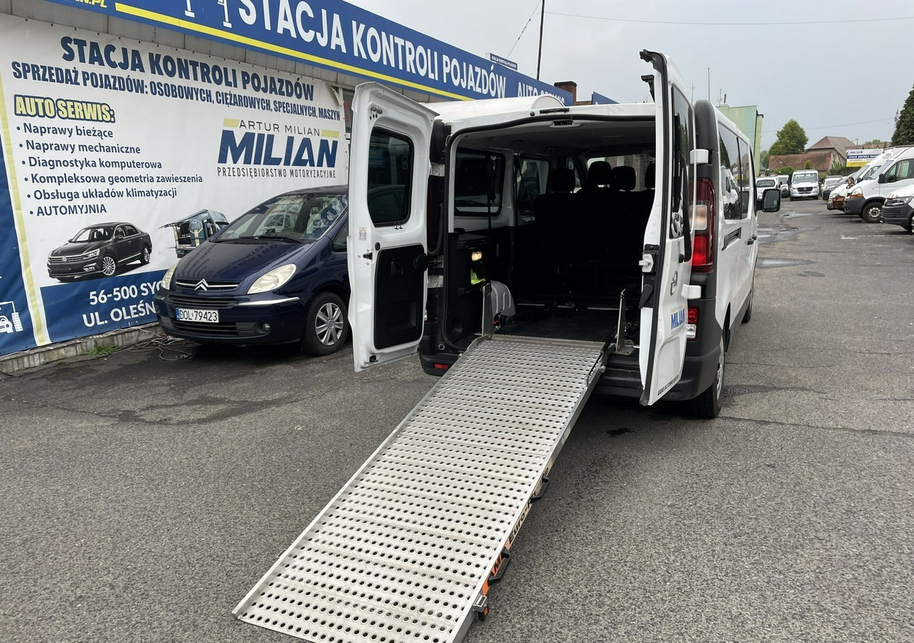 Opel Vivaro III Vivaro dla Niepełnosprawnych Inwalida Rampa na 2 Wózki 2019 PFRON - Лек автомобил: снимка 3 Opel Vivaro III Vivaro dla Niepełnosprawnych Inwalida Rampa na 2 Wózki 2019 PFRON - Лек автомобил: снимка 3