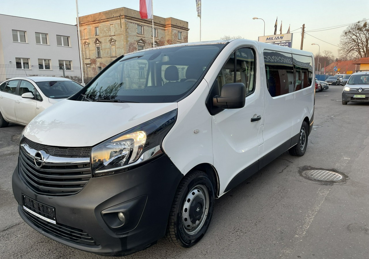 Opel Vivaro Opel Vivaro dla Niepełnosprawnych inwalida Rampa Model 2019 - Лек автомобил: снимка 2 Opel Vivaro Opel Vivaro dla Niepełnosprawnych inwalida Rampa Model 2019 - Лек автомобил: снимка 2