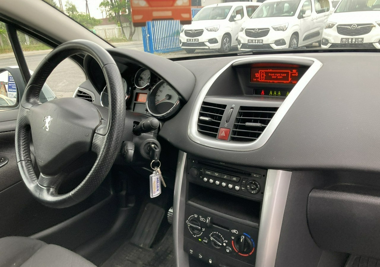 Peugeot 207 Peugeot 207 1.6HDI-16V Klima 2007 - Хечбек: снимка 5 Peugeot 207 Peugeot 207 1.6HDI-16V Klima 2007 - Хечбек: снимка 5