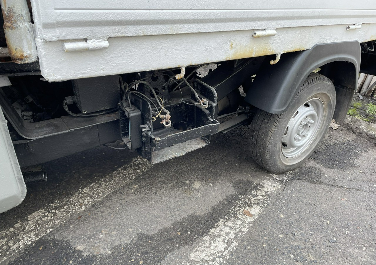 Лизинг на  Piaggio Piaggio PFAU Wywrotka 4X4 posypywarka odśnieżarka pług 2009 Piaggio Piaggio PFAU Wywrotka 4X4 posypywarka odśnieżarka pług 2009: снимка 12 Лизинг на  Piaggio Piaggio PFAU Wywrotka 4X4 posypywarka odśnieżarka pług 2009 Piaggio Piaggio PFAU Wywrotka 4X4 posypywarka odśnieżarka pług 2009: снимка 12