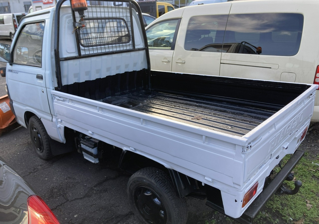Piaggio Piaggio Porter 4X4 Skrzynia odśnieżarka Pług 2011 - Снегорин: снимка 5 Piaggio Piaggio Porter 4X4 Skrzynia odśnieżarka Pług 2011 - Снегорин: снимка 5