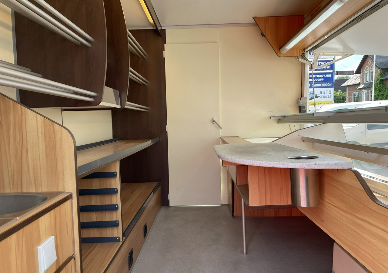 Renault Master Autosklep Sklep Gastronomiczny Food Truck Foodtruck 61295km Borco 20 - Магазин камион: снимка 3 Renault Master Autosklep Sklep Gastronomiczny Food Truck Foodtruck 61295km Borco 20 - Магазин камион: снимка 3