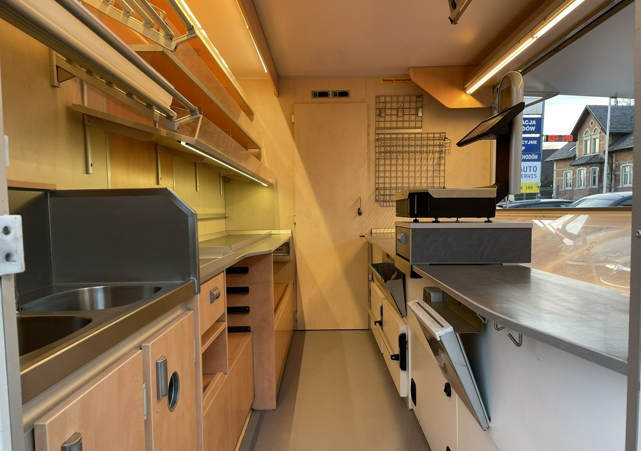 Renault Master Autosklep Wędlin Gastronomiczny Food Truck Foodtruck sklep BORCO 201 - Магазин камион: снимка 2 Renault Master Autosklep Wędlin Gastronomiczny Food Truck Foodtruck sklep BORCO 201 - Магазин камион: снимка 2