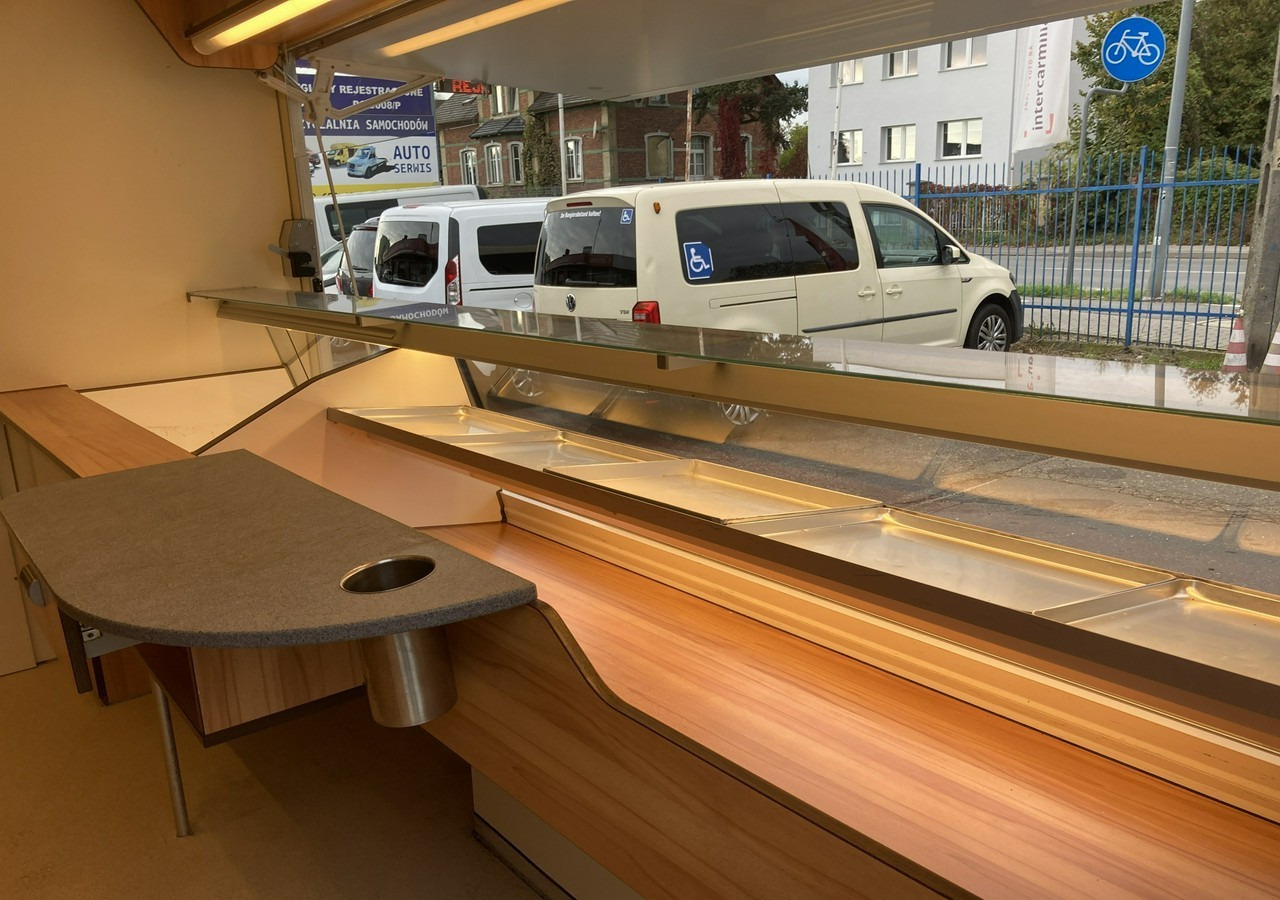 Renault Master Autosklep pie sklep Bar Gastronomiczny Food Truck Foodtruck Borco 20 - Магазин камион: снимка 4 Renault Master Autosklep pie sklep Bar Gastronomiczny Food Truck Foodtruck Borco 20 - Магазин камион: снимка 4