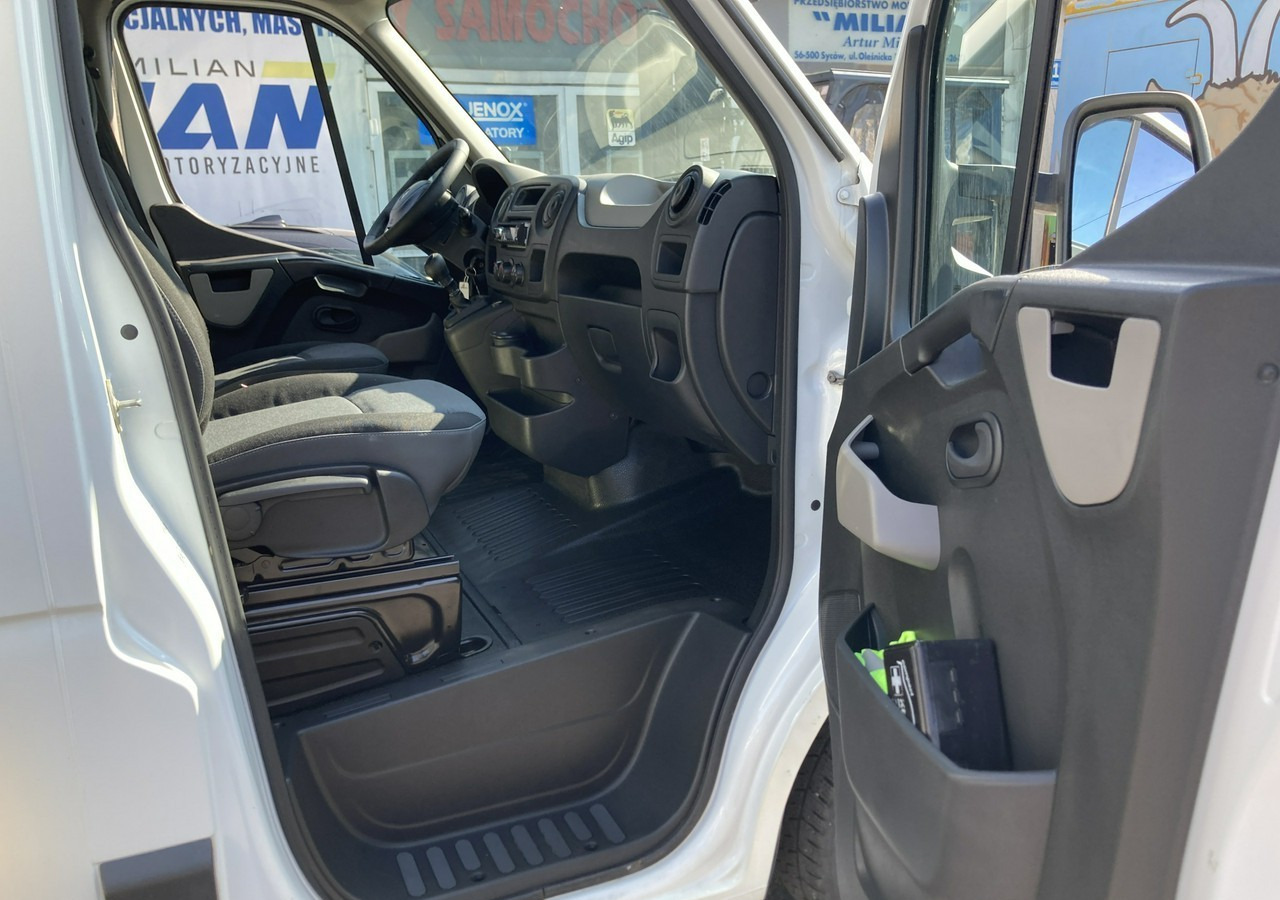 Лизинг на  Renault Master Autosklep pieczyw Gastronomiczny Food Truck Foodtruck sklep Borco 20 Renault Master Autosklep pieczyw Gastronomiczny Food Truck Foodtruck sklep Borco 20: снимка 14