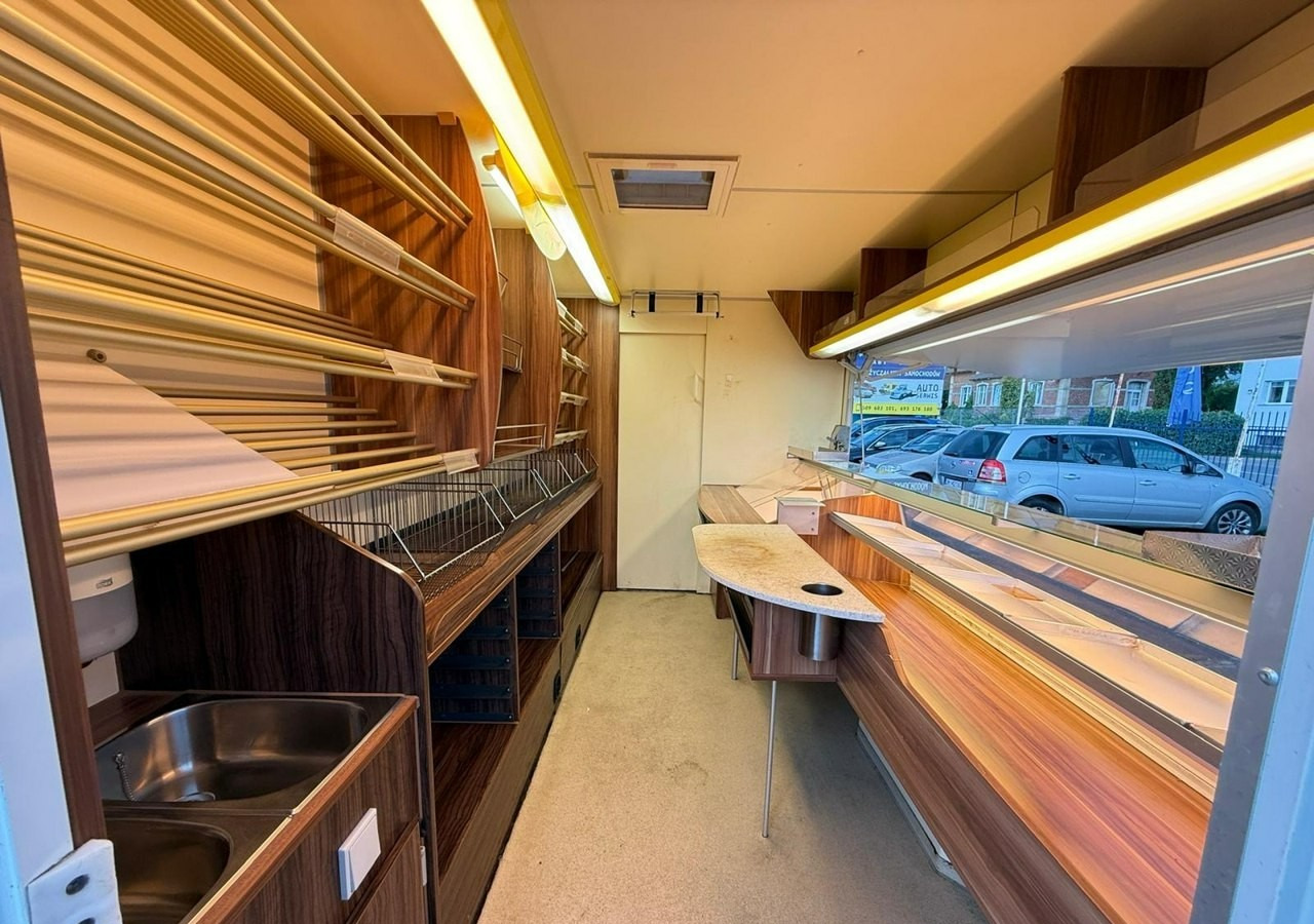 Renault Master Autosklep pieczyw Sklep Gastronomiczny Food Truck Foodtruck BORCO 20 - Магазин камион: снимка 3 Renault Master Autosklep pieczyw Sklep Gastronomiczny Food Truck Foodtruck BORCO 20 - Магазин камион: снимка 3